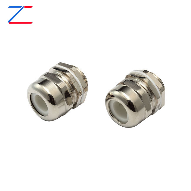 Зошто кабелските жлезди отпорни на топлина се неопходни за апликации на високи температури?